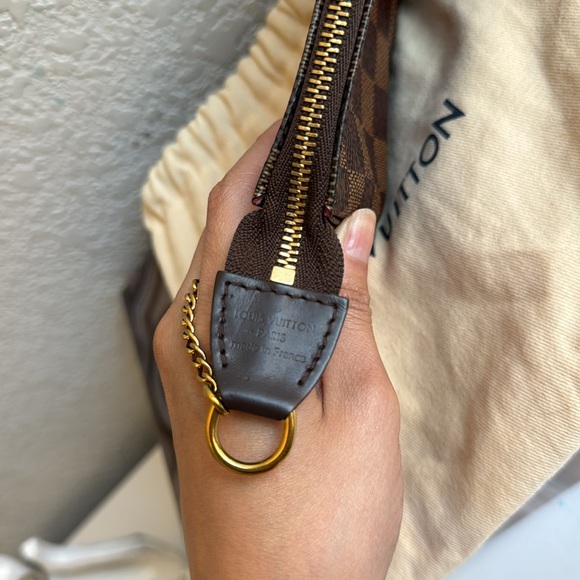 Louis Vuitton Mini Pochette Accessories Damier Ebene - Picture 3 of 7